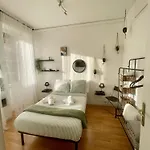 Apartamento Domus I Cozy -20 Min From Colosseum Roma